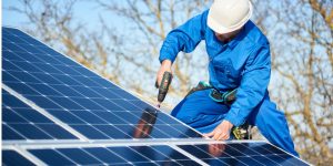 Installation Maintenance Panneaux Solaires Photovoltaïques à La Courtine